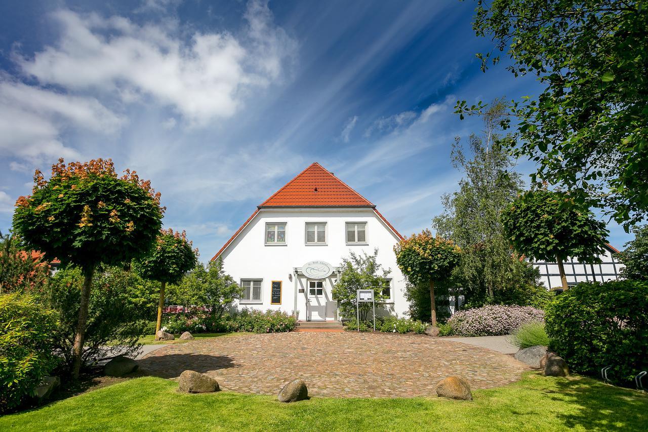 H.W.S. Hotel Der Wilde Schwan Sagard Eksteriør bilde